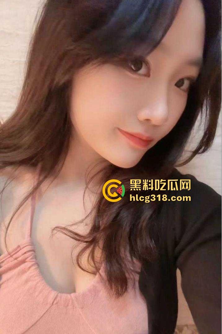 河南数字传媒技术公司骚逼【陈筱慧】为求上位色相诱惑上司,喜欢后入打桩,性爱视频曝光泄露!-1