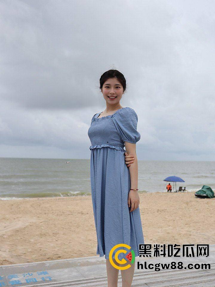 绵阳小龙坎火锅前台美女【黄佳佳】被金主调教爆草,白虎萝莉极品中的极品,操一下鸡巴都年轻!-1