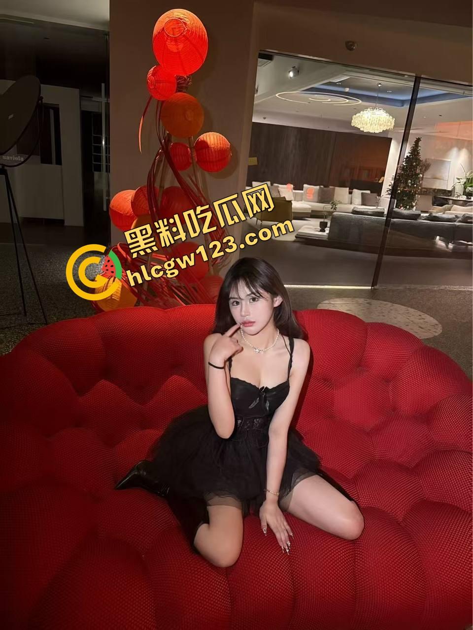 大学聚会喝出一夜情,昔日班花五瓶啤酒喝断片,直接带走去开房,乖乖戴套套上就开搞!-3