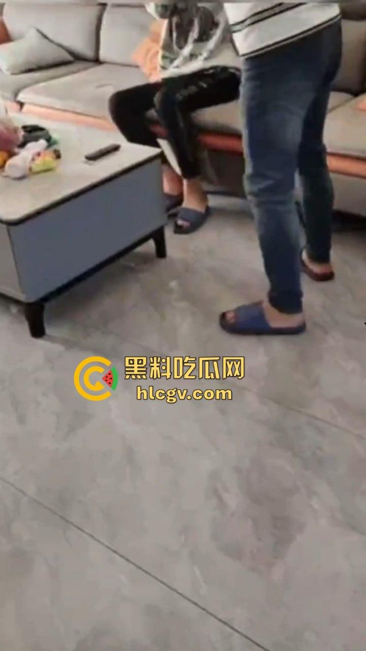 江西景德镇电梯内未成年男孩强行抱走小女孩,轻微处罚引争议,法律这样放纵未来的变态强奸杀人淫魔?-16