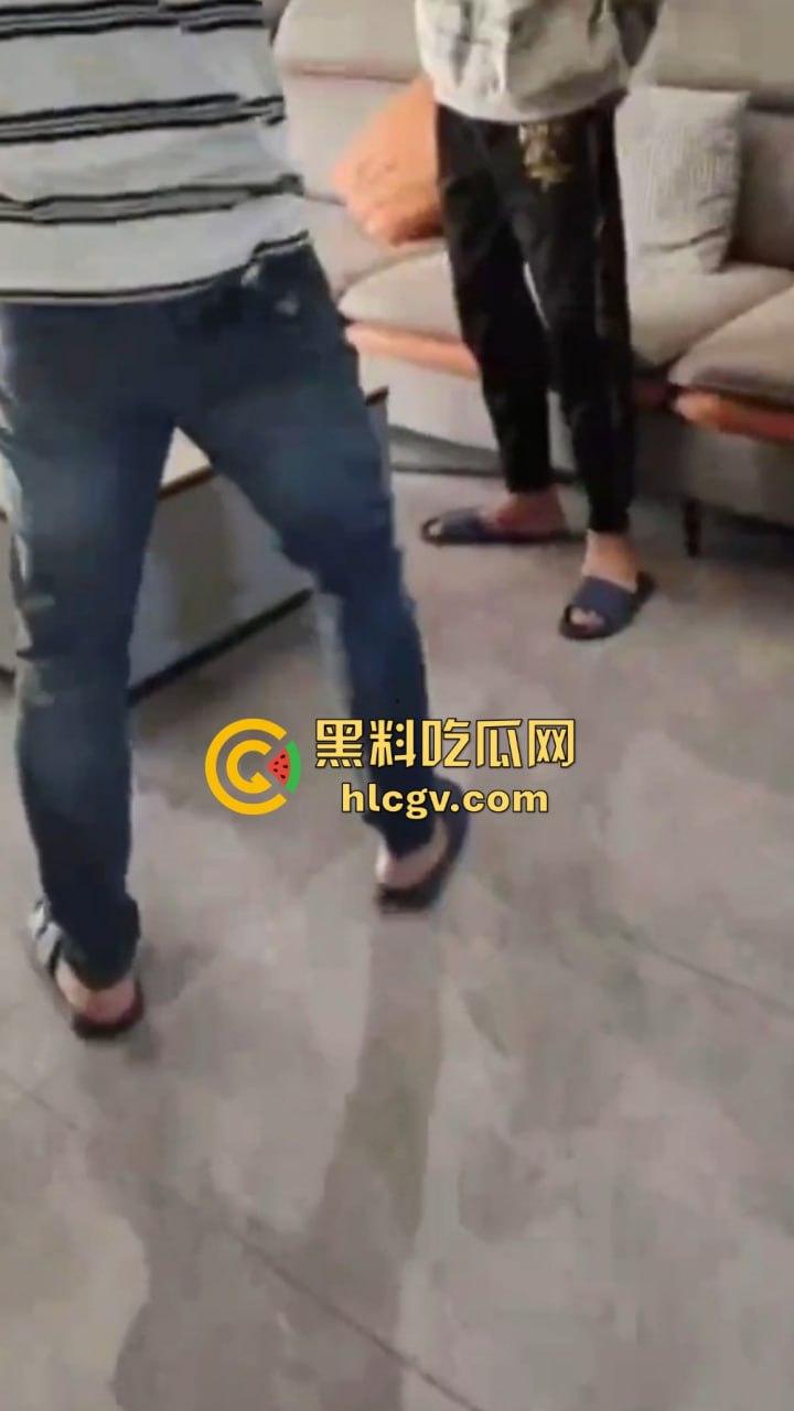 江西景德镇电梯内未成年男孩强行抱走小女孩,轻微处罚引争议,法律这样放纵未来的变态强奸杀人淫魔?-19