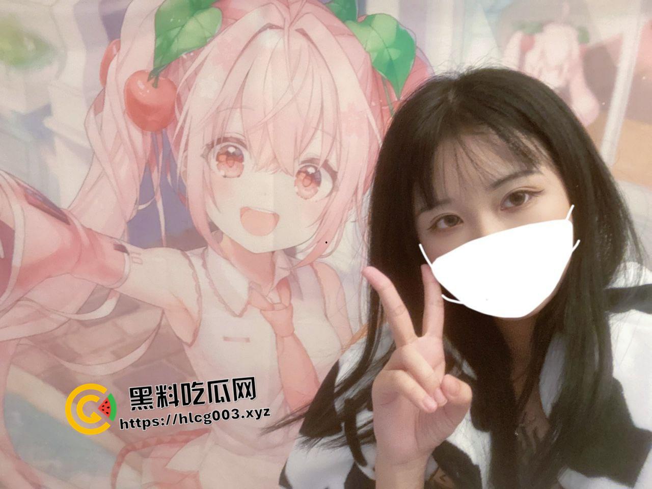 推特【MISDOLicc】萝莉反差少女 年纪轻轻掌握反差密集 各种阿黑颜 纹身 强制高潮 未来可期-28