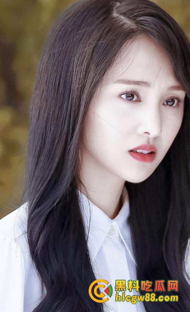 郑爽新瓜炸裂!AKA直播爆料她给亲爹当小三操上床,美国怀孕逼破裂,黑白追债卖房卖逼,国民闺女变烂婊!-21