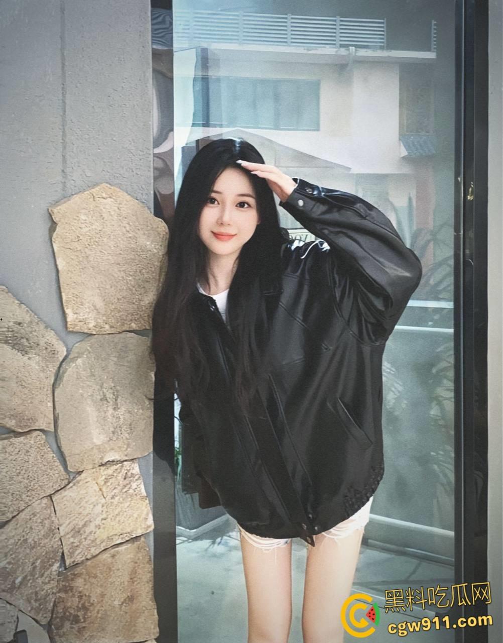 推特约炮大神【我的枪好长】，约炮高颜值白丝JK制服，蜜桃臀尤物女神被猛烈打桩，娇喘声格外动人 ！-2