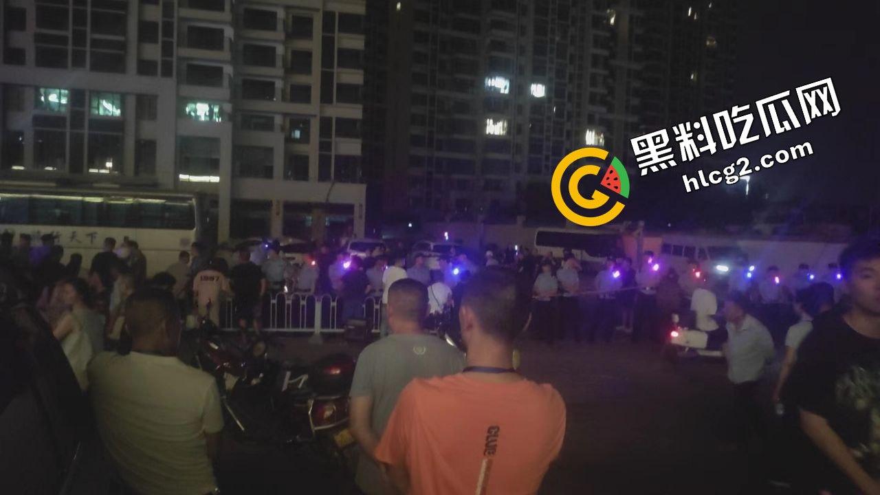 逆天事件!长沙月湖大市场一中年男子 因拆迁纠纷报复社会大街冲撞行人 致8人死亡5人受伤!-8