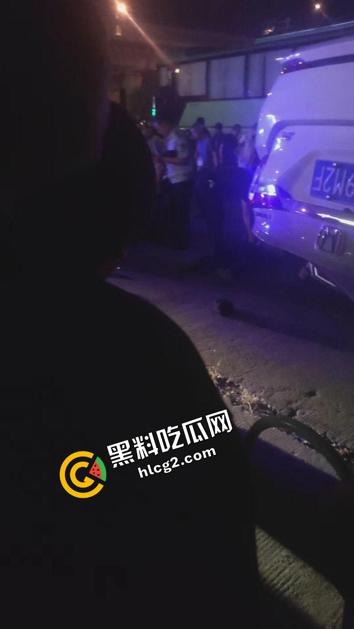 逆天事件!长沙月湖大市场一中年男子 因拆迁纠纷报复社会大街冲撞行人 致8人死亡5人受伤!-9