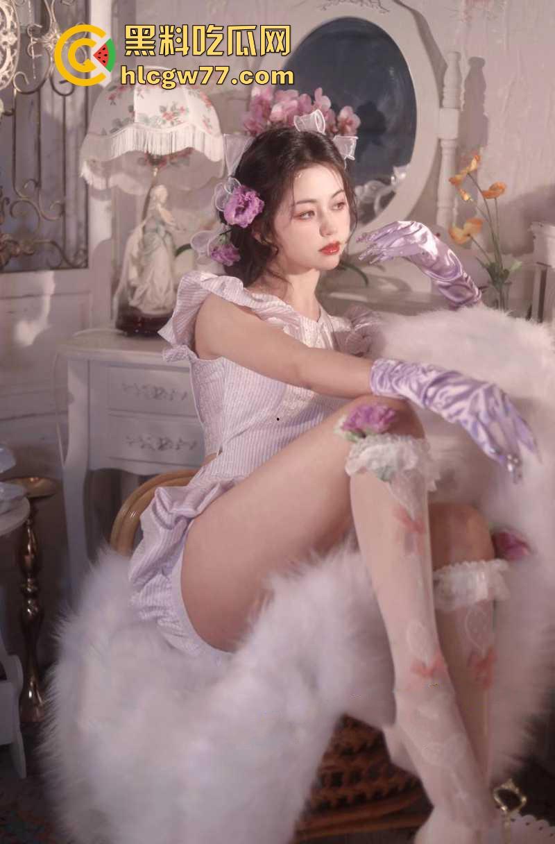 苏州平面模特【张玉颖】恋爱期间跟自己男友玩裸聊视频自慰被渣男分手曝光 颜值超高鲍鱼也是真的很黑！-4