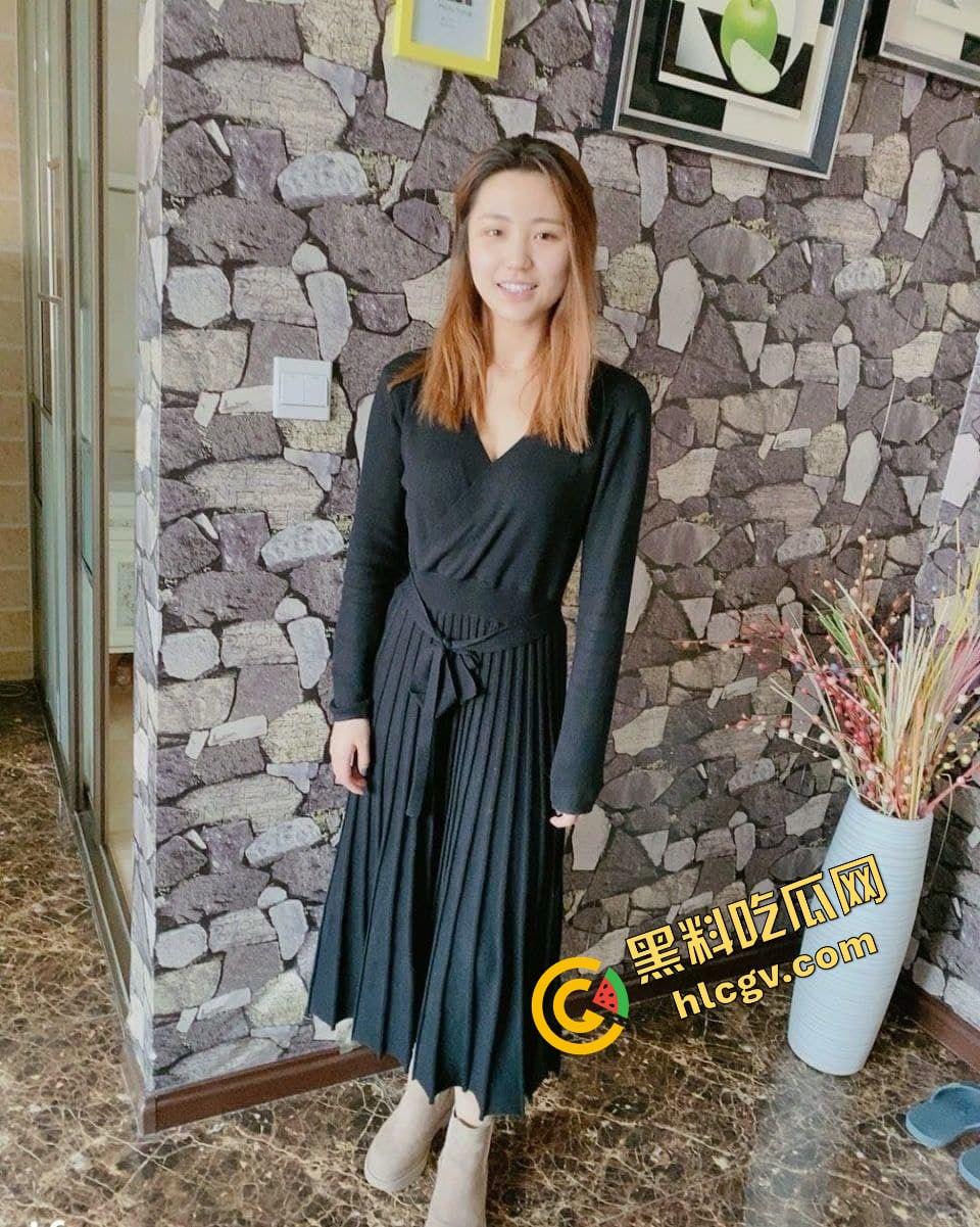 瓜友独家投稿曝光!海南酒店前台小姐『徐华』为顾客提供特殊服务 狂舔肉棒 被操到岔气!-3