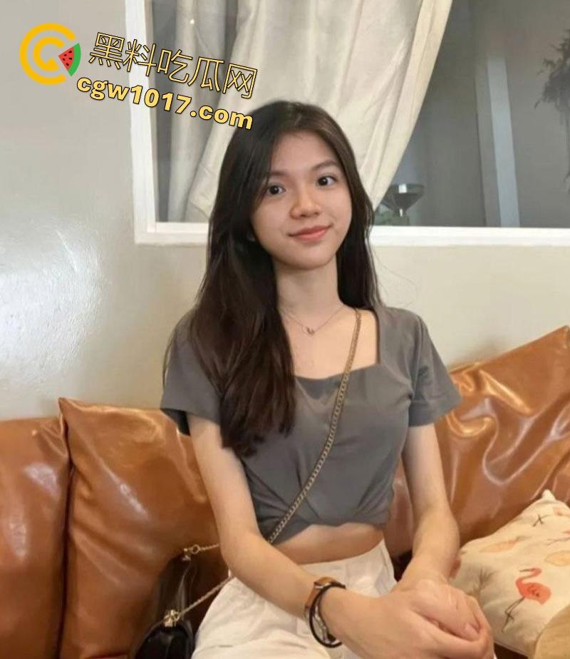 约炮安徽大学清纯05年嫩妹【姚晴晴】矜持如小白兔，粉嫩骚穴紧致一夹就喷，上位骑乘疯狂榨精，极其反差销魂！-2