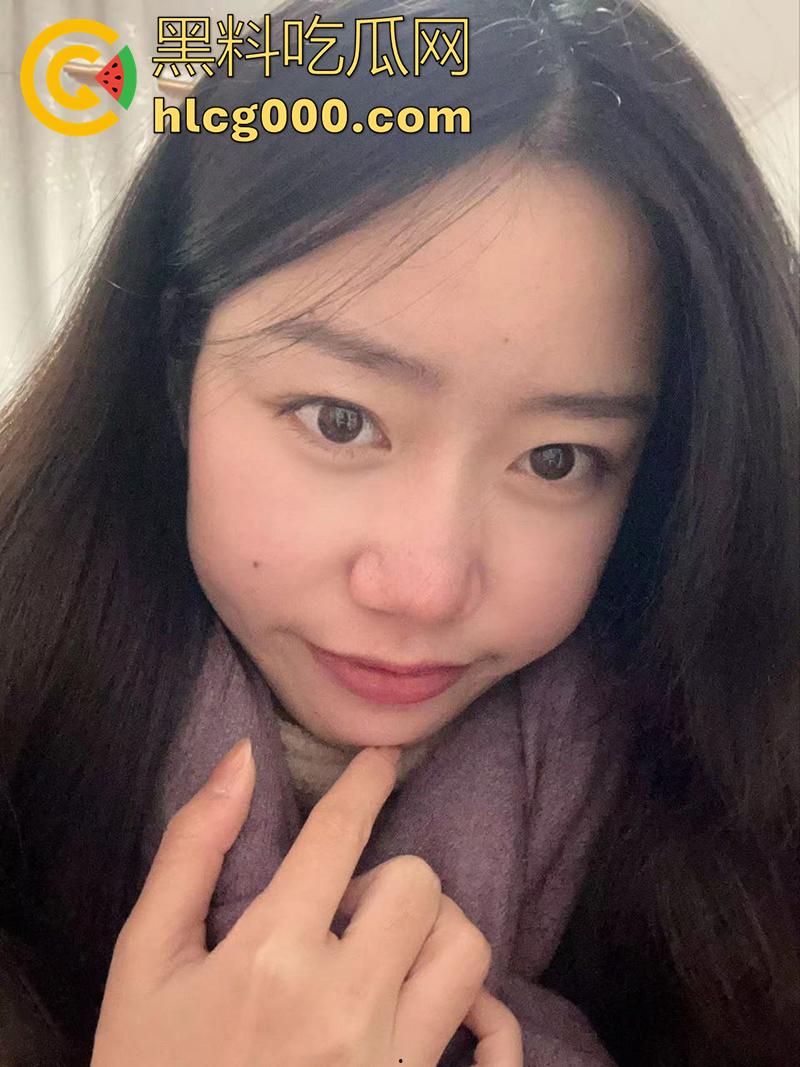 青岛港湾职业技术学院【李琦杉】,表演艺术专业母狗,为了买包和奢侈品,被富哥包养各种调教!-3