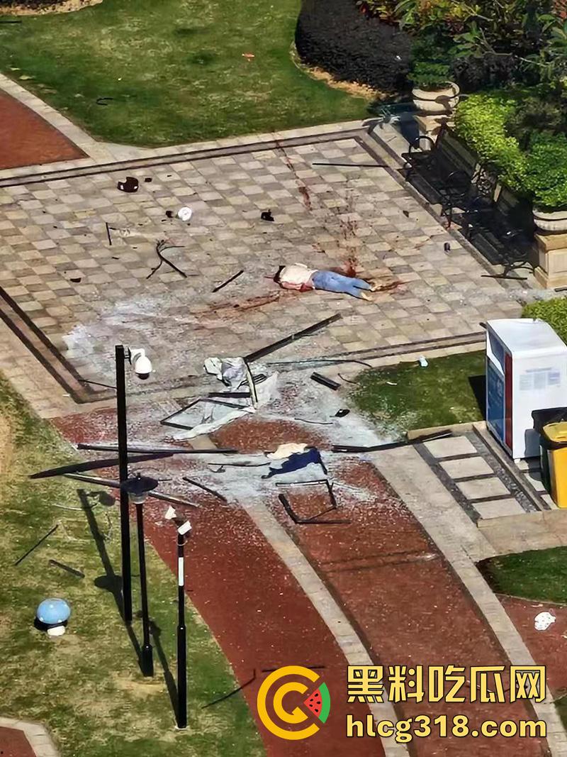 炸裂年轻夫妻吵架，小仙女直接点燃天然气，房屋爆炸大火肆虐，人直接从家里飞出去了！-8