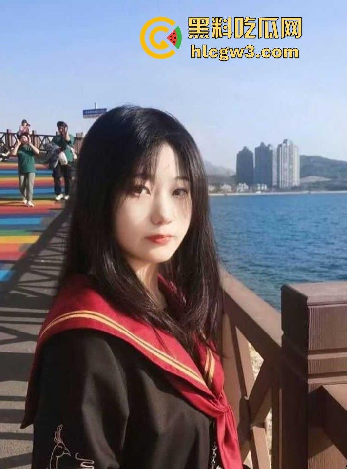 吉林大学甜美学妹『张艺涵』自慰骚照满天飞,清纯脸皮遮不住骚得掉渣的母狗心,网调可以接受圣水洗礼!-12