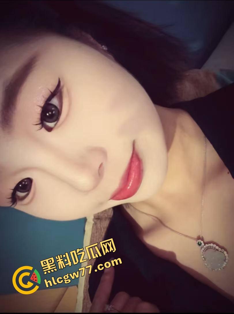 绿帽博主陌泽夫妻 首次体验夜未央租妻服务 性感骚妻被金主疯狂舔穴 前后夹击暴力输出!-2