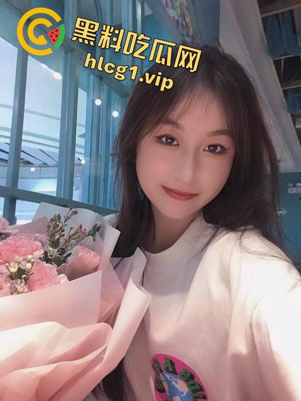 长沙大三校花林薇薇惨遭渣男报复！被甩后怀恨在心，前男友曝光珍藏私密短片引发热议！-1