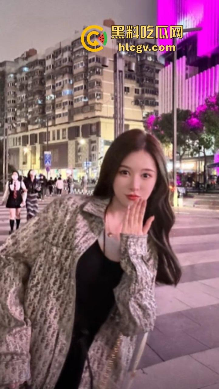 快手千万网红【二子爷】家暴出轨 潜规则偷吃女徒弟蓝牙 老婆曝光女徒弟给师傅深情口交视频!-9