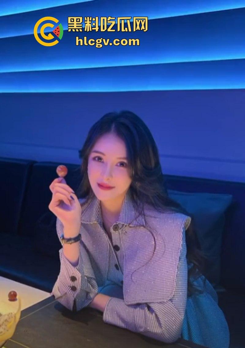 快手千万网红【二子爷】家暴出轨 潜规则偷吃女徒弟蓝牙 老婆曝光女徒弟给师傅深情口交视频!-14