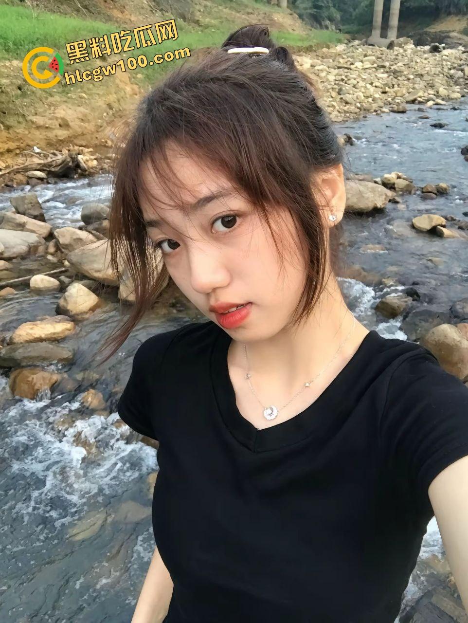 海南文昌反差骚鸡人妻【蒋怡琳】与猛男房间各种姿势,爆操白虎无毛骚逼,独家曝光流出!-3