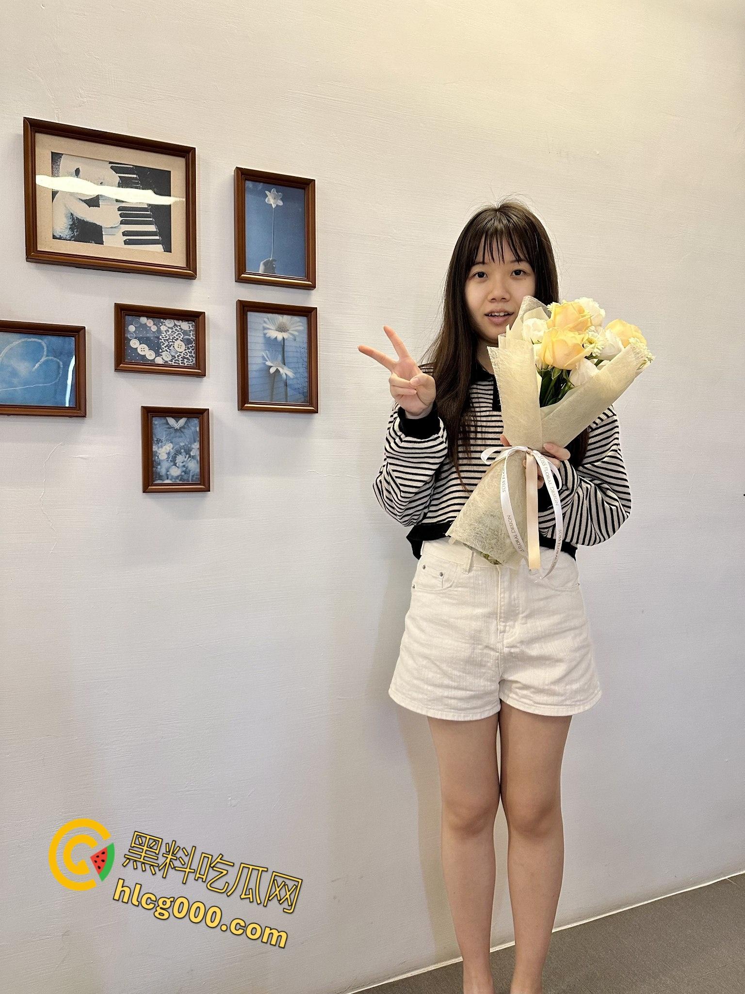 上海交通大学女大学生【余乐华】,被渣男网恋面基,强推调教良家小妹,带上眼罩秒变私人玩物 !-3