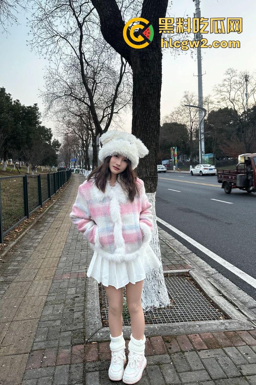 学生时期的校花级女神【傅慧蓉】进入社会堕落成母狗!从仙女下凡到跪地舔狗,金钱掀翻婊子的虚伪面具!-16