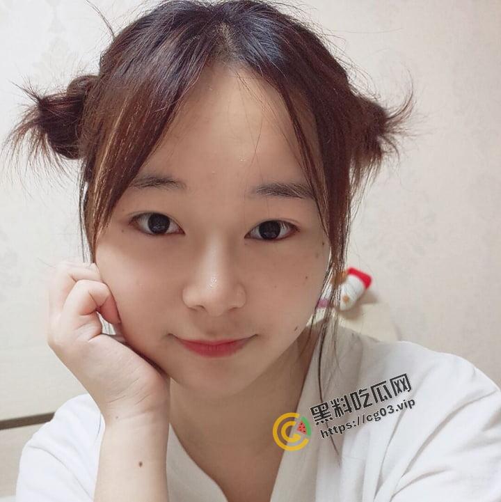 裸贷 借贷宝最新逾期 江苏苏州市 虎丘区康佳花园【张圣兰】海量生活照,裸舞,自慰,各种姿势手持身份证 视频流出-1