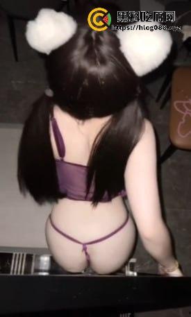 抖音30万粉纯情萝莉【小甜甜】福利视频泄密,嫩逼喷水惊呆舔狗,女菩萨还是骚母狗?-15