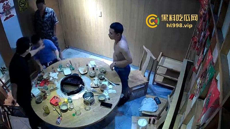 话不投机掏枪就干!吃个饭命没了!华人饭店一中国人被东北男枪杀 监控曝光凶杀现场-10