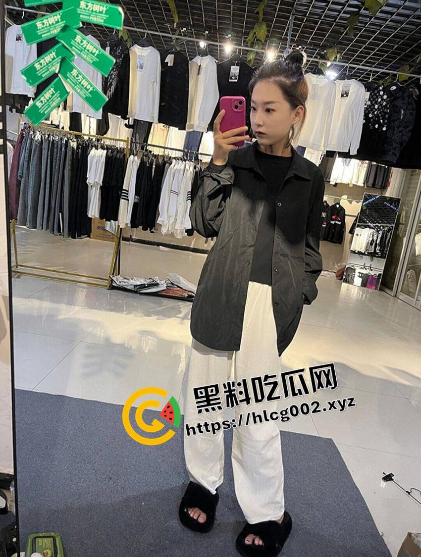 独家爆料东莞第一公交车!常平19岁精神小妹【王博涵】当地精神小伙性玩具 多次堕胎 群p视频流出-4