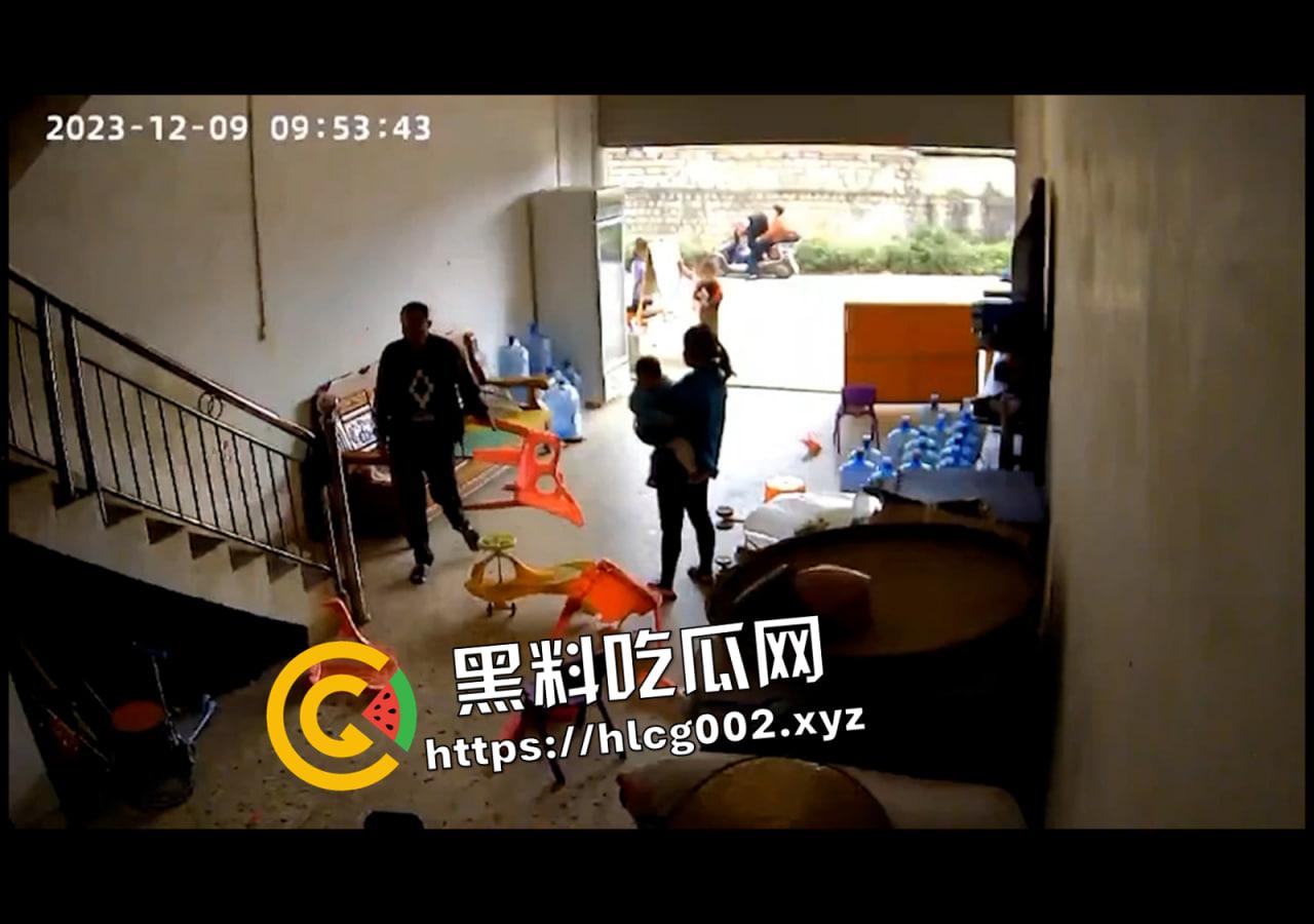 家暴合集!劲夫高光时刻 拳打脚踢 刀枪棍棒 神似武林比武现场-3