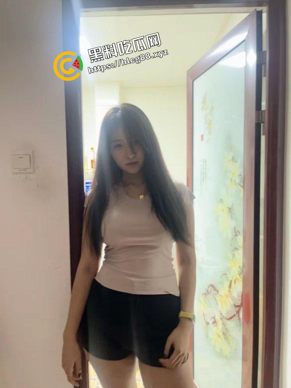 抖音河北小少妇骚鸡【实在是可爱】上门约炮大哥遭曝光不雅床片,填满抽插骚逼淫荡至极!-4