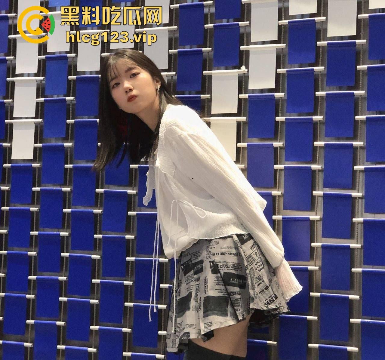 沧州大二美少女【欧拉丽】,黑丝腿袜加持,酒店激情啪啪被调教听话,逼水满满!-21