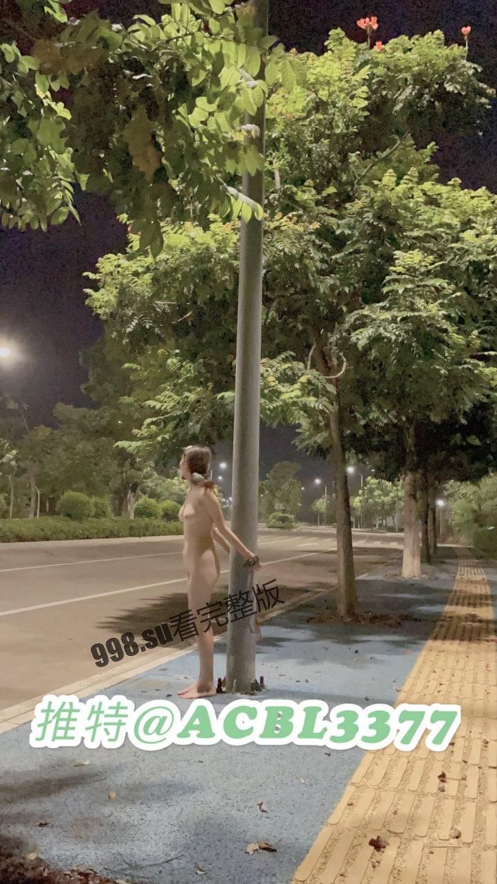 推特网红露出女神爱吃菠萝会员粉丝群福利-4