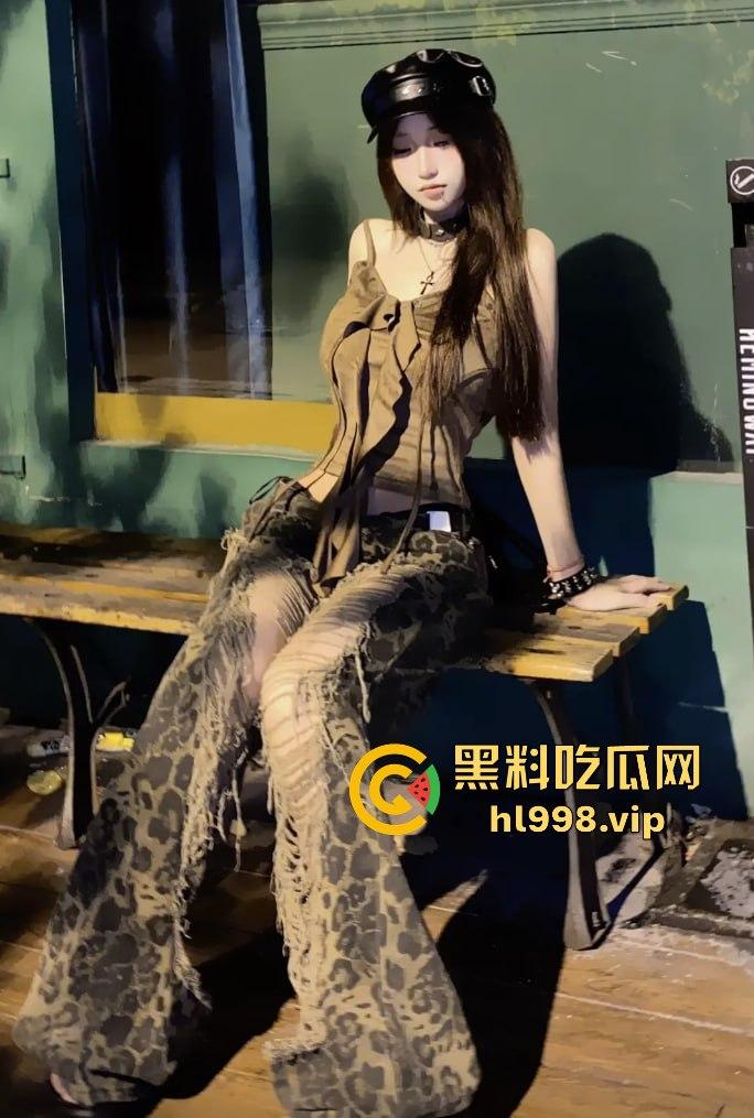 广州06后抽象大学生『B7』抖M抖音找爸爸!大哥爆料三洞齐开包养半年,逼瘾大到吃肾宝片都扛不住!-15