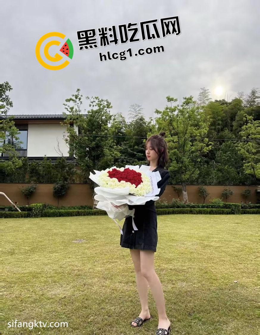 上美高颜值学姐 气质与风骚并存 情人节送花就能打炮 呻吟叫声爽撸 私密偷拍流出-8