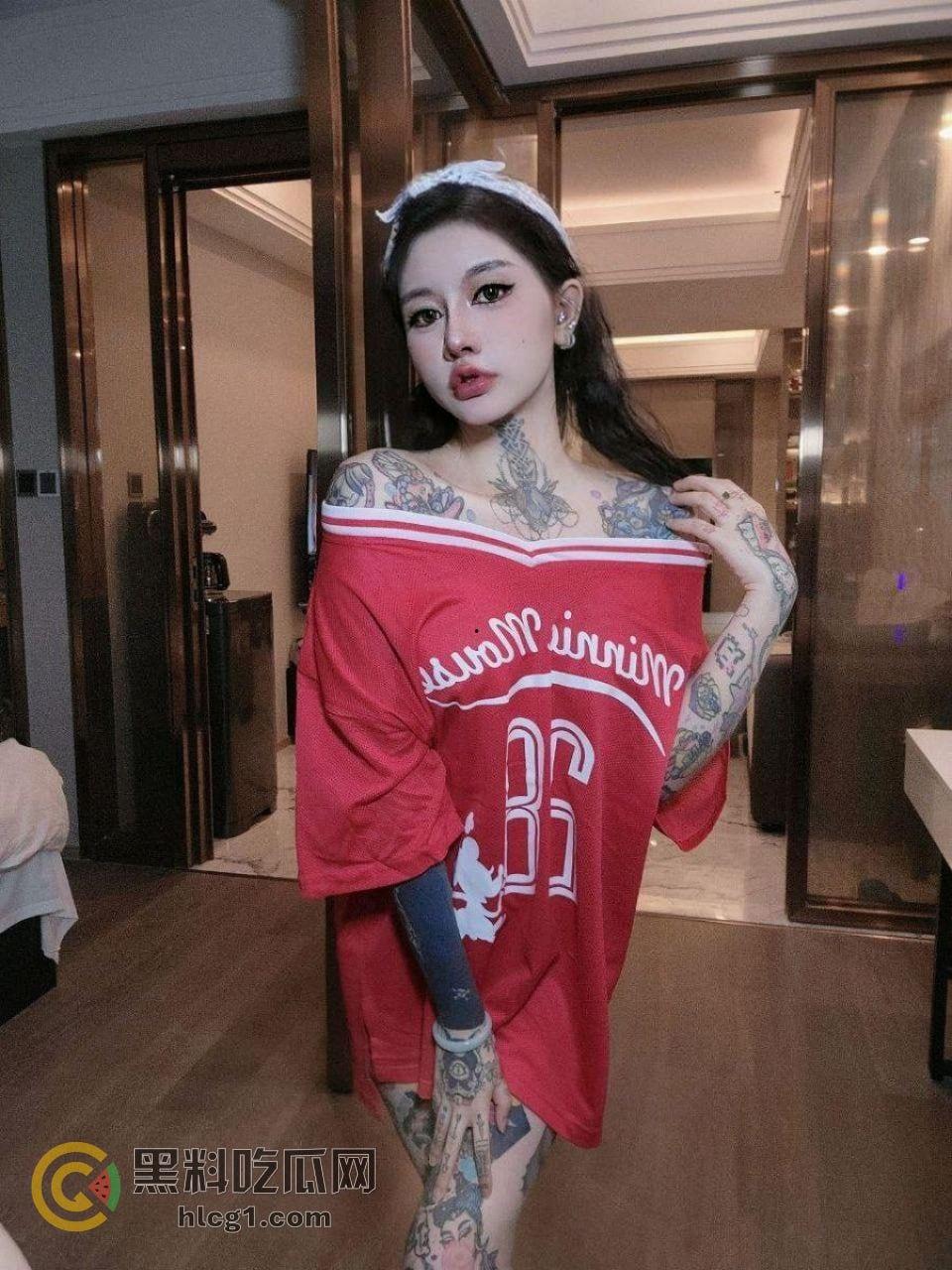 推特纹身网红龙猫情侣引爆网络,野性纹身与非主流情趣生活全曝光!-2