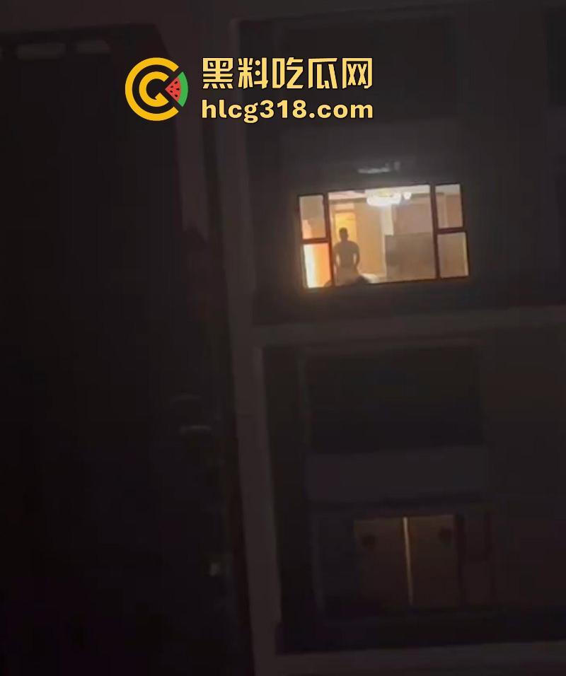 商务套房惊现落地窗前激情做爱!灯也不关窗帘也不拉 多种姿势爆操打桩不停 看得人饥渴难耐!-7