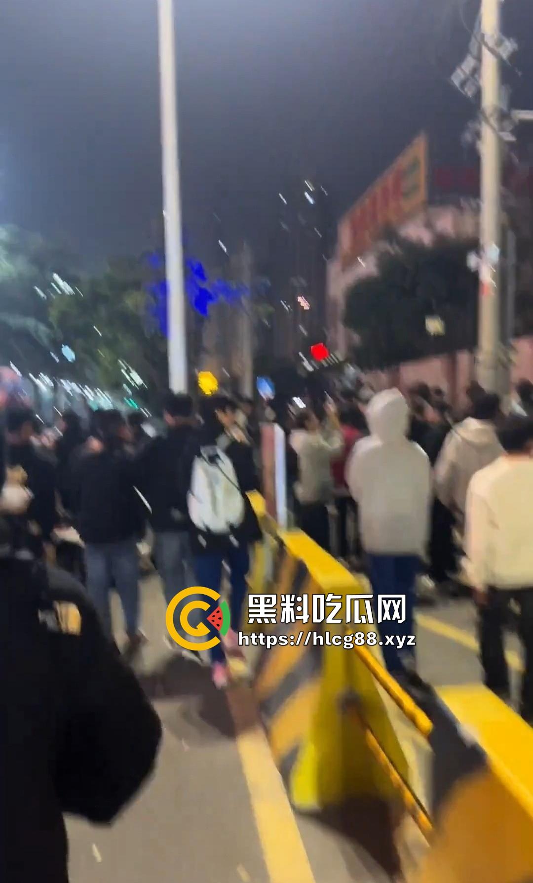 吴川三中一群人渣围殴弱智学生塞嘴逼打飞机,学校还他妈忙着捂嘴护畜生!-16