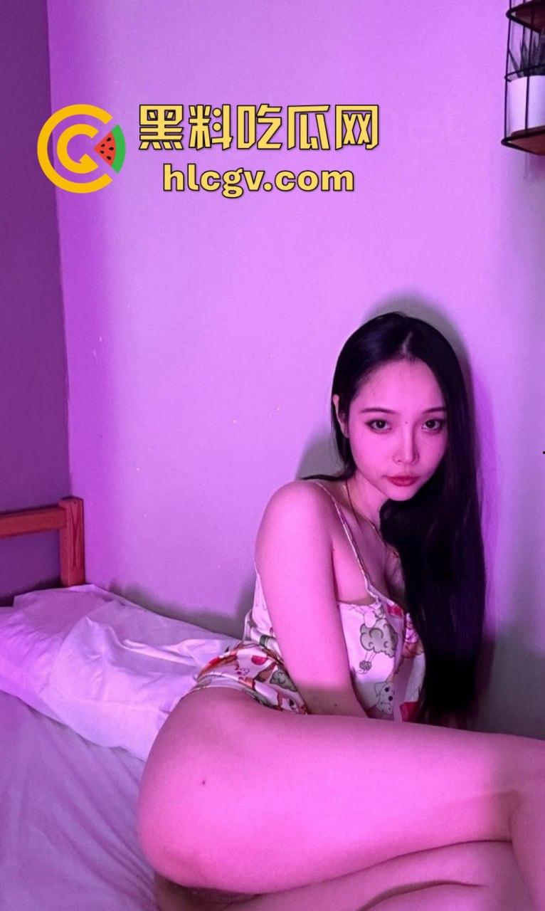 推特OF极品反差母狗【孙禾颐】放飞自我!道具自慰情趣制服,第一季全裸福利合集劲爆上线!-4