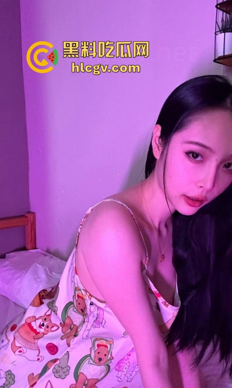 推特OF极品反差母狗【孙禾颐】放飞自我!道具自慰情趣制服,第一季全裸福利合集劲爆上线!-14