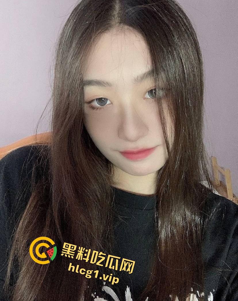 师范学院大二女学生私密自拍云盘外泄!和男友的激情时刻被曝光!-9