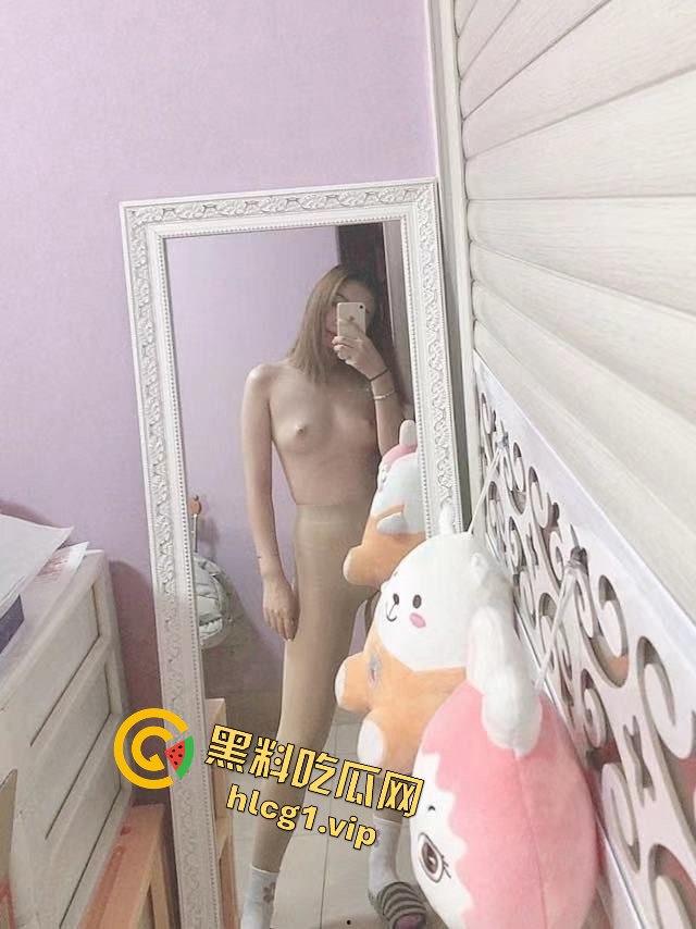 师范学院大二女学生私密自拍云盘外泄!和男友的激情时刻被曝光!-10