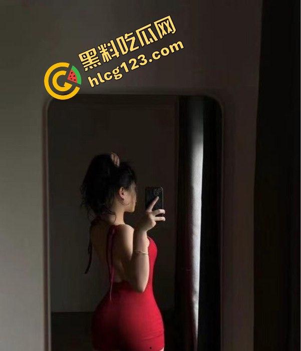 抖音小网红『甲辰年三月十四』惊现激情开房视频,榜一大哥电动小马达式抽插!-4