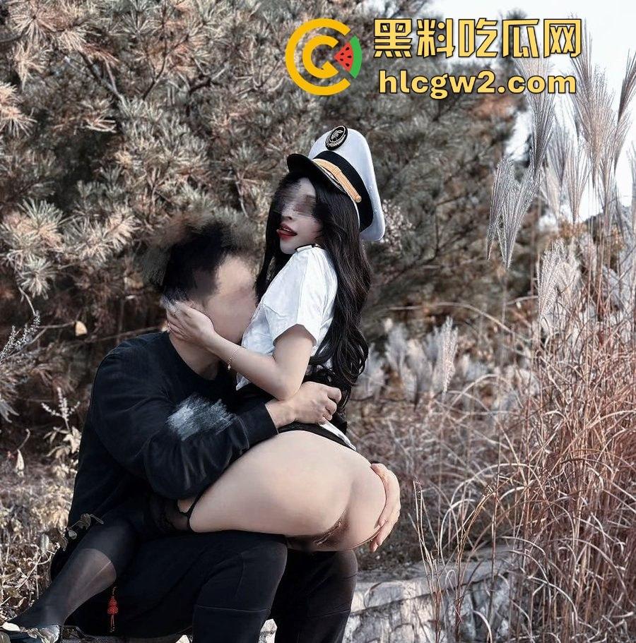 上海极品露出情侣【毒药】公开露出 肥臀扭到爆,炮架身材各种浪叫媚音,撸点直接拉满!-19