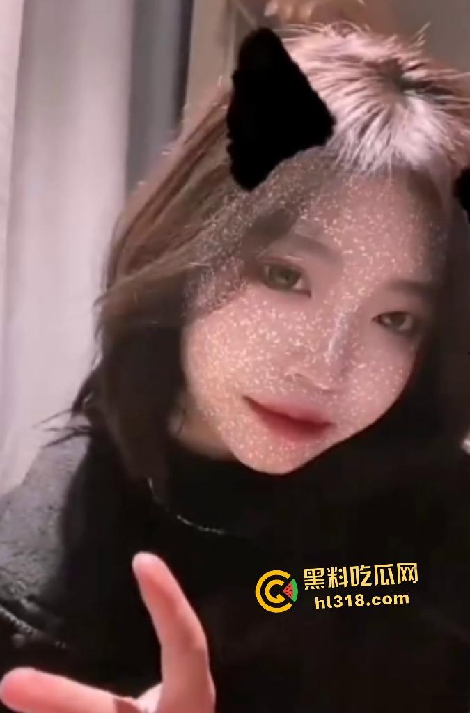 上海交大女神【莫曦涵】高材生变职场淫乱母狗,经济策划的职场新星,学历再高也挡不住她骨子里的骚!-1