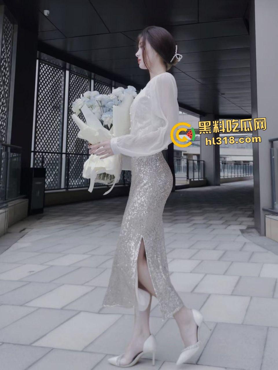 上海交大女神【莫曦涵】高材生变职场淫乱母狗,经济策划的职场新星,学历再高也挡不住她骨子里的骚!-4