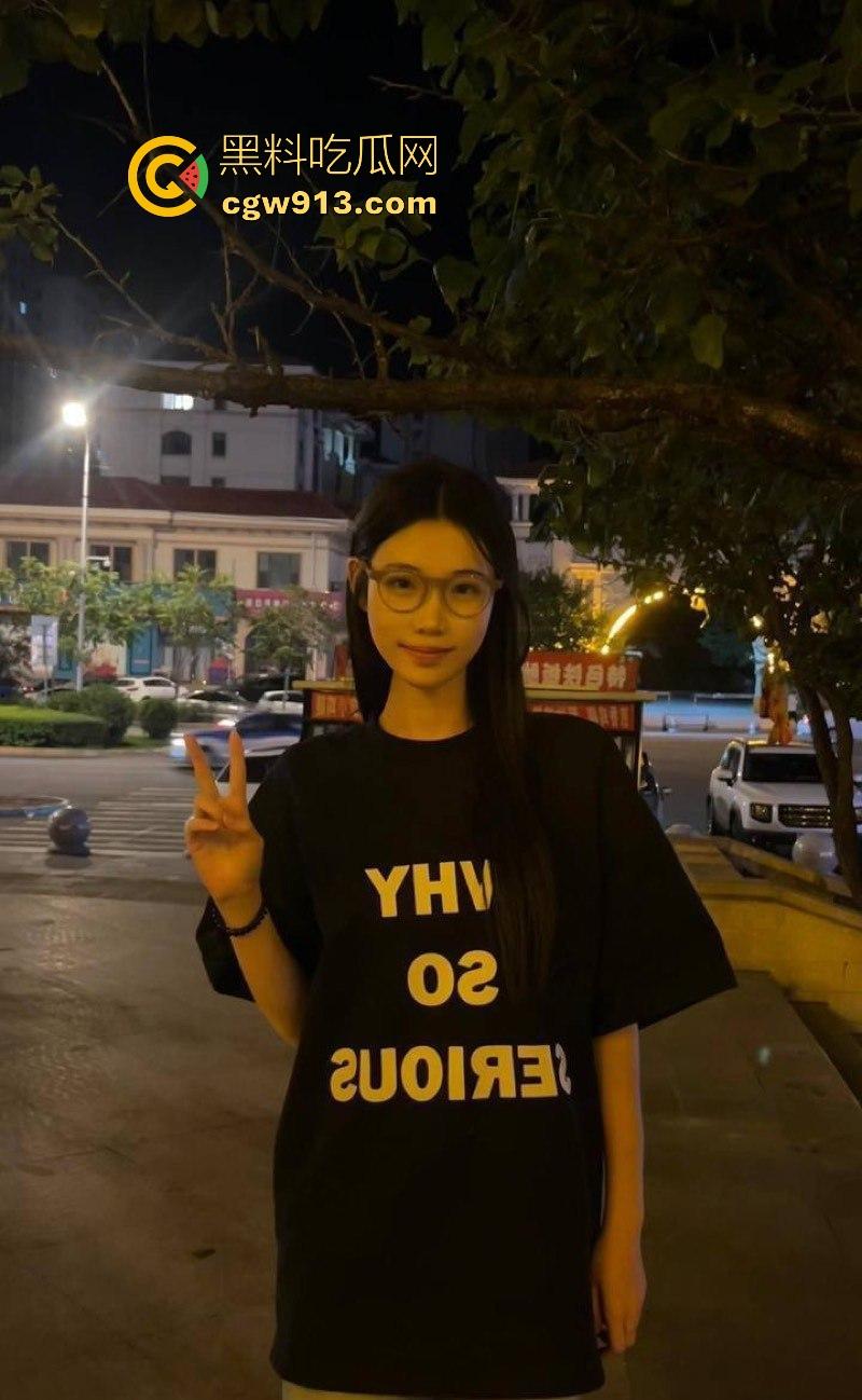 长沙师范学院【王文莹】性爱视频流出,深喉口交狂吸大屌,无套爆操极致享受,骚穴被猛干到淫水四溢!-3