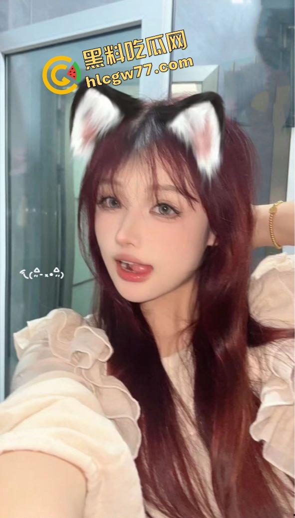 盐城师范学姐『许芷晴』舔棒跪好伺候年上叔叔,三十人轮插打通九道关,高潮喊狗狗想被操!-4