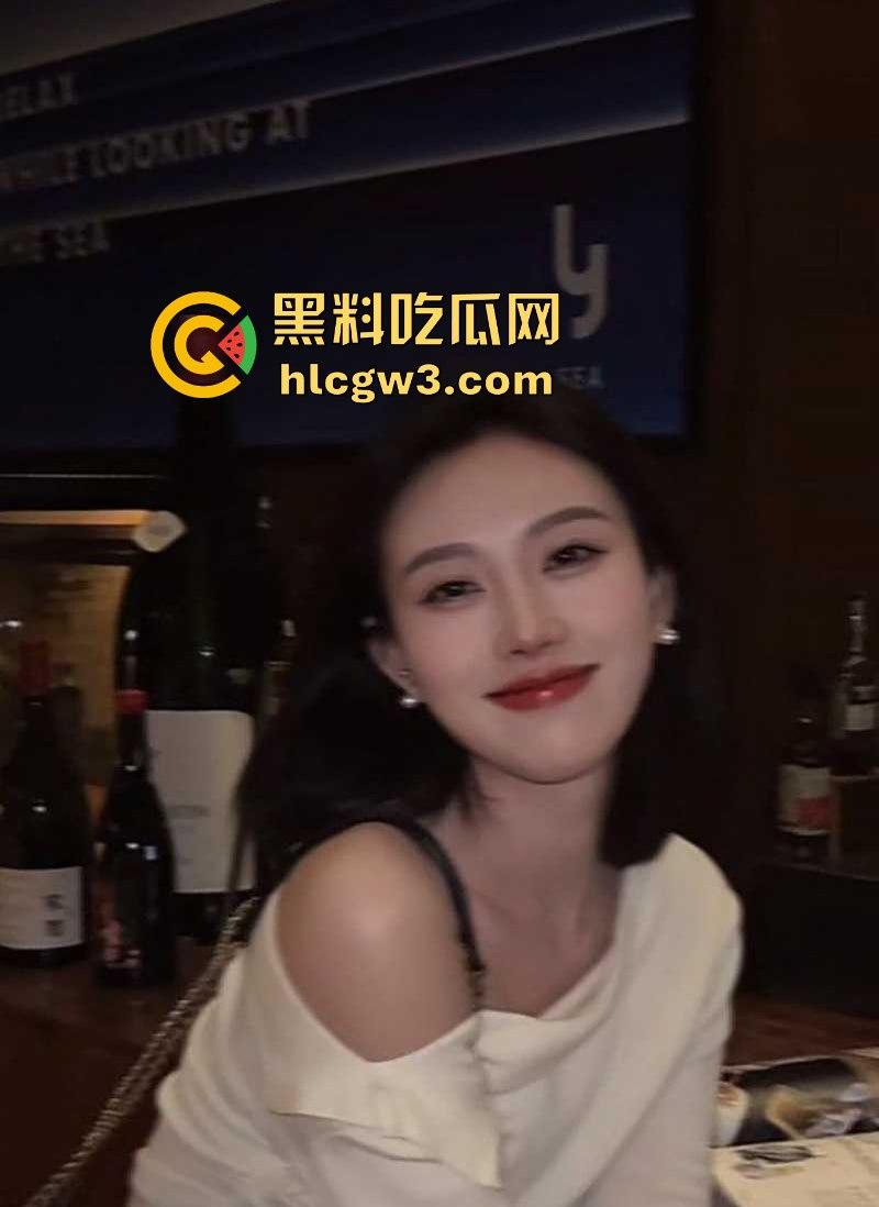 白富美前女友操作太绝 跟男模嗨出孩子,分手半年找前任接盘,还敢要求孩子随小仙女姓,这就是接球入赘?-12