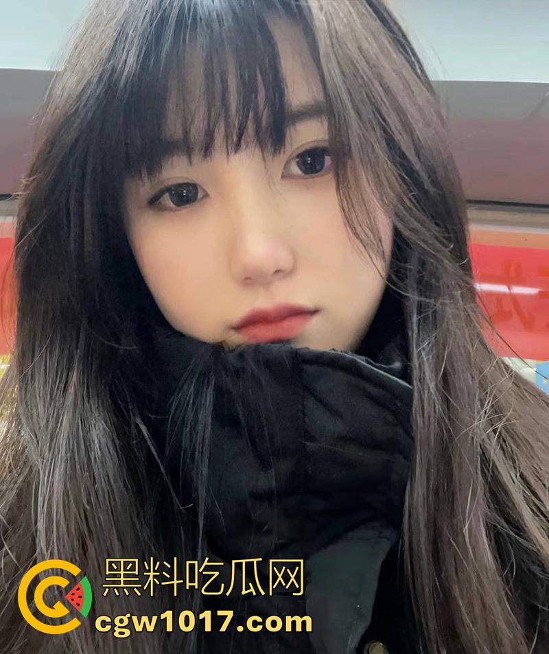 山东财经大学校花【陈晓音】被金主曝光,170cm身高长腿尤物,身材修长颜值甜美,私下竟是一个极品反差母狗!-2