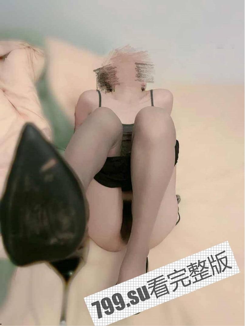 痴迷姐弟恋『姐姐的小飞棍』新作 - 求姐姐穿灰丝袜足交 然后后入爆操-8