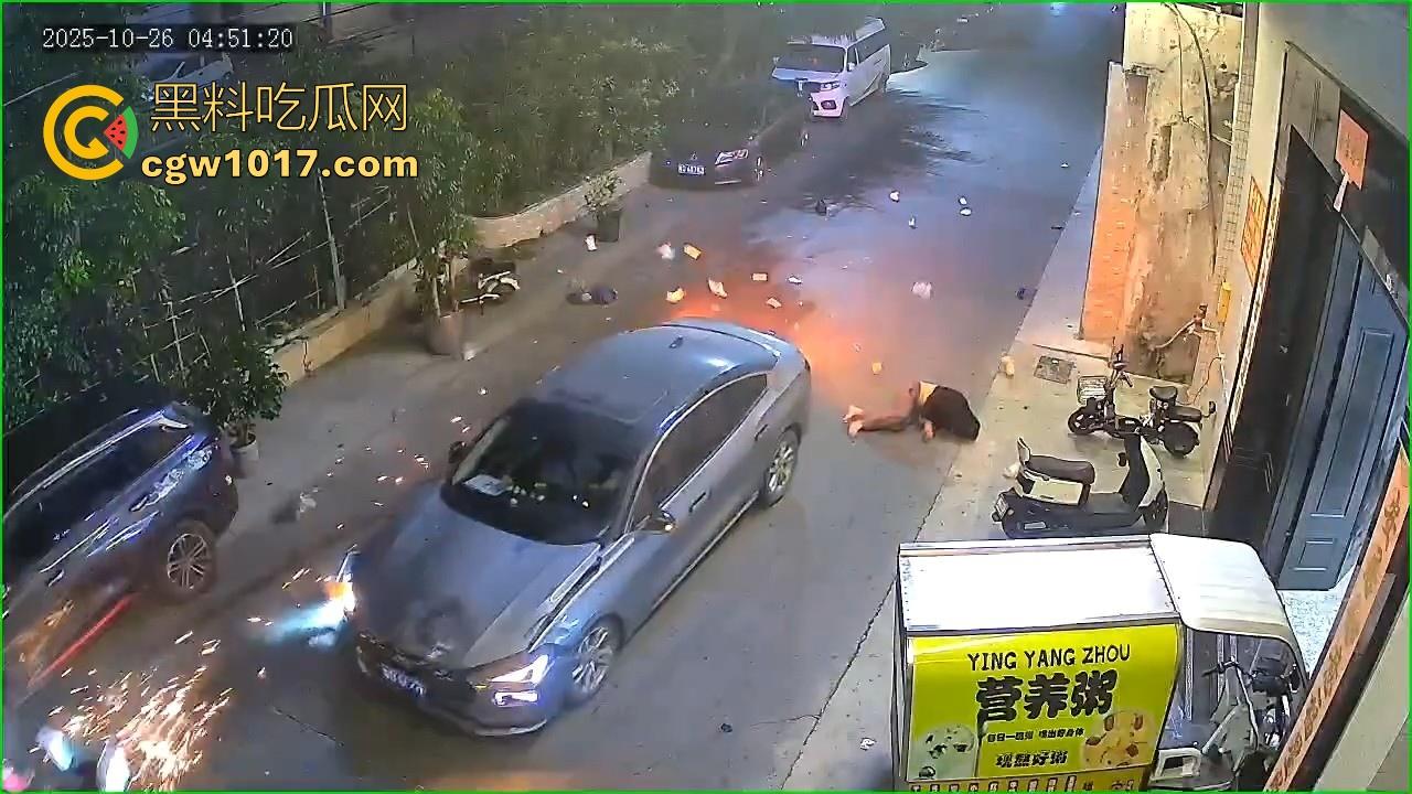 鬼火少年深夜惨遭横祸!深夜凌晨被醉酒司机撞了个倒头就睡,人都飞起来了,车的零件都着火了,极其惨烈!-3